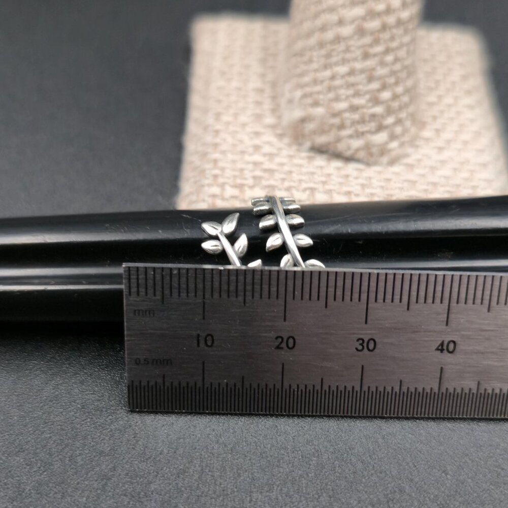 Size 5.5 Sterling Silver Several Leaves Nature Open Ring A6848 - Picture 7 of 8